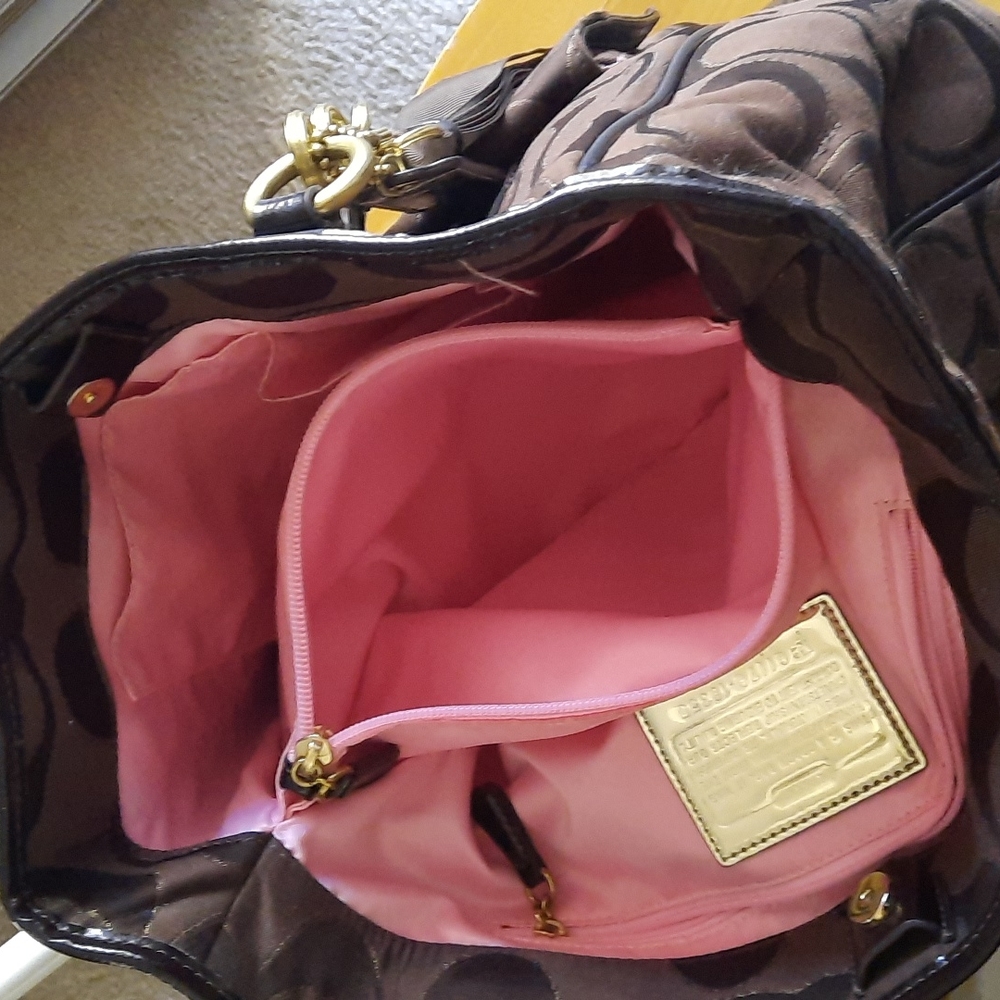 Coach Poppy Bag - Picture 13 of 16